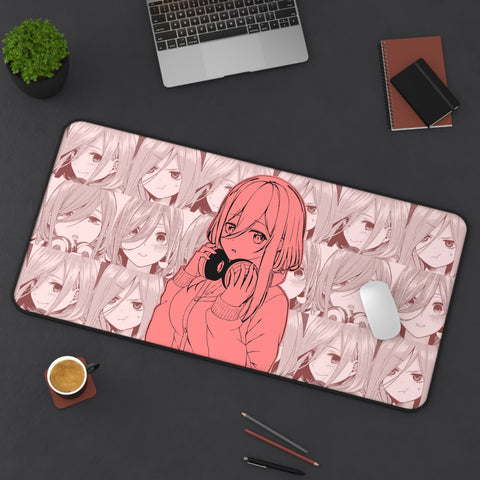 Mi Nak Desk Mat