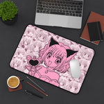 Ich Momo Desk Mat